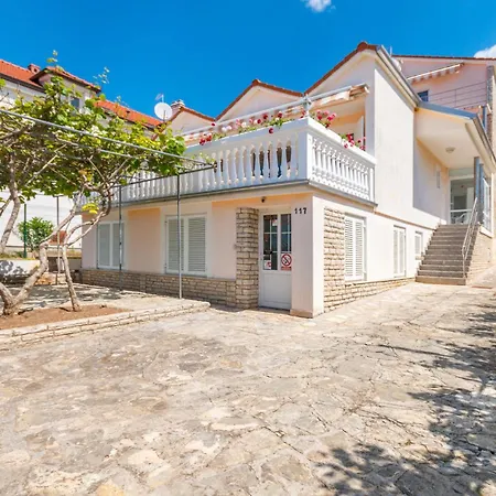 Stunning In Sveti Filip i Jakov